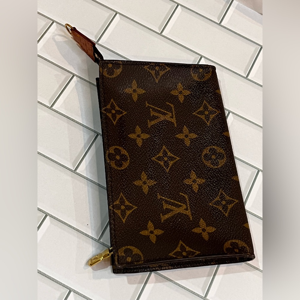 Louis Vuitton Cosmetic Pouch Monogram
